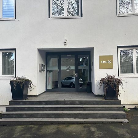 Hotel U Muelheim Free Parking Highspeed Wifi Mülheim an der Ruhr Kültér fotó