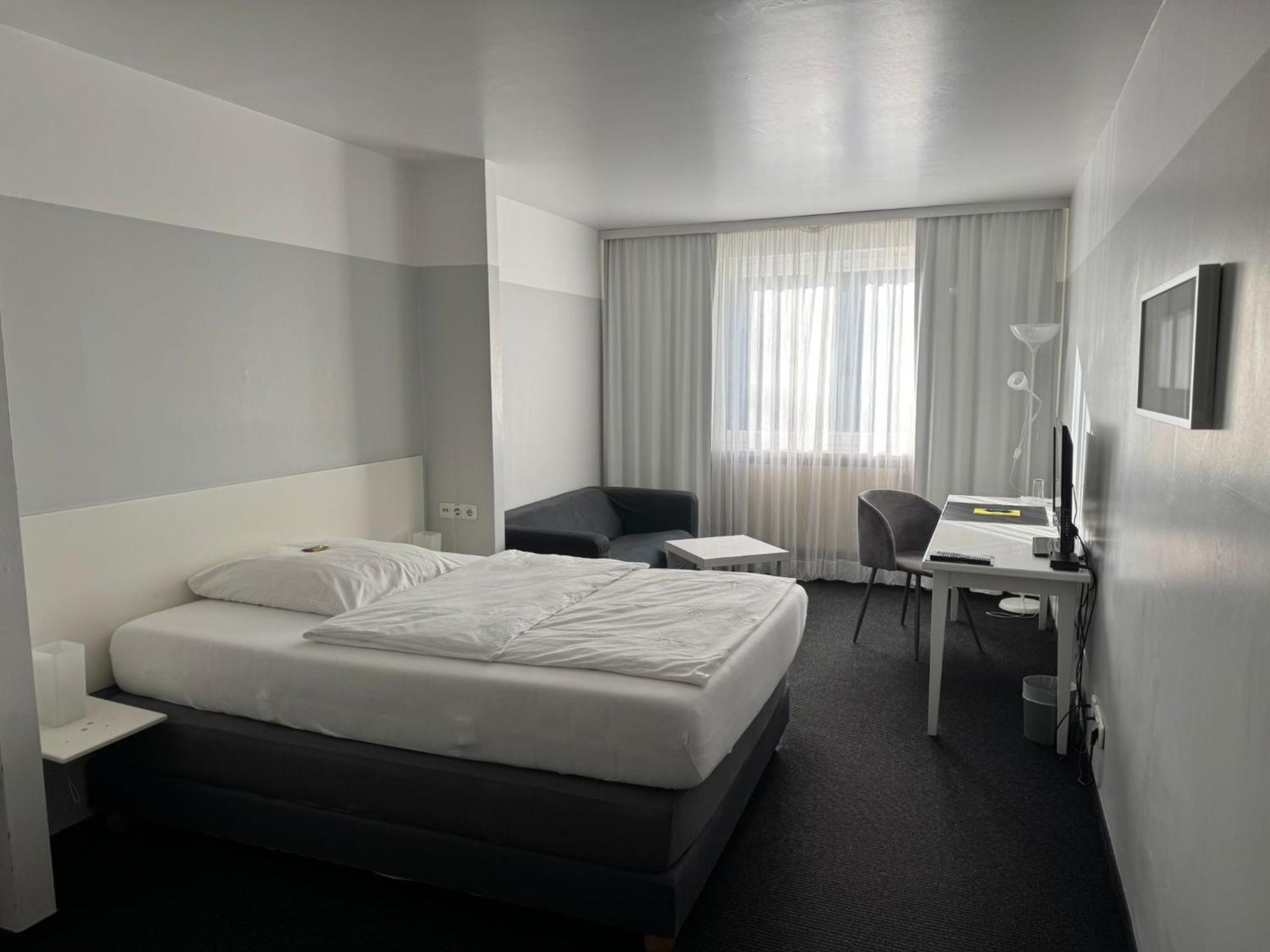 Hotel U Muelheim Free Parking Highspeed Wifi Mülheim an der Ruhr Kültér fotó